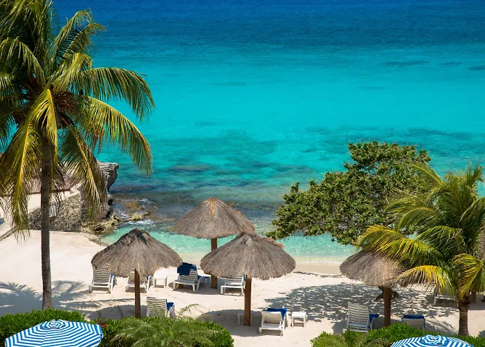 Playa Azul Hotel 4*